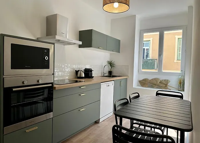 Magnifique T3 Equipe Et Climatise Centre Ajaccio Ideal 4 Personnes